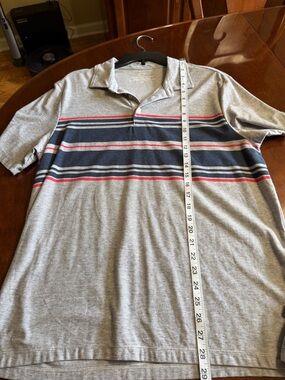 Vineyard vines, medium Men's Grey Striped Polo Shirt with Navy & Red Accents